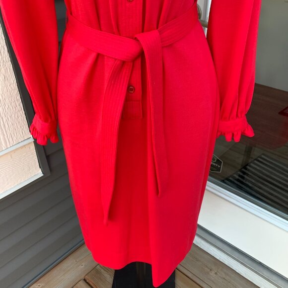 Vintage 70s Button Tie Front  Ruffle Trim Modest 60s Retro Secretary Dress - Picture 5 of 16